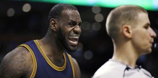 Z LeBrona se stalo zvíře? Skandalista James?